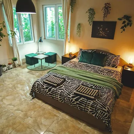 Nyaraló House Tsimerman 4 Bedroom Private House Free Parking Private Garden