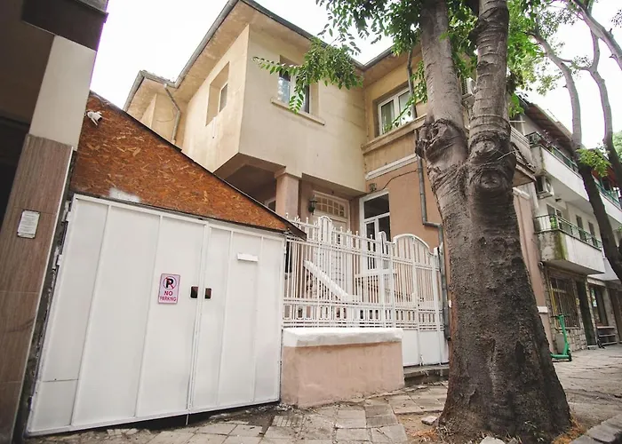 Nyaraló House Tsimerman 4 Bedroom Private House Free Parking Private Garden