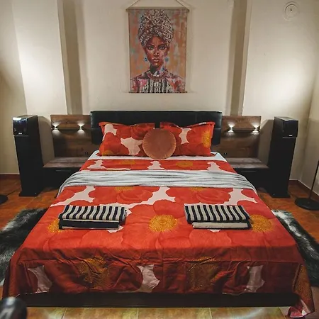 House Tsimerman 4 Bedroom Private House Free Parking Private Garden بيت للعطل فارنا