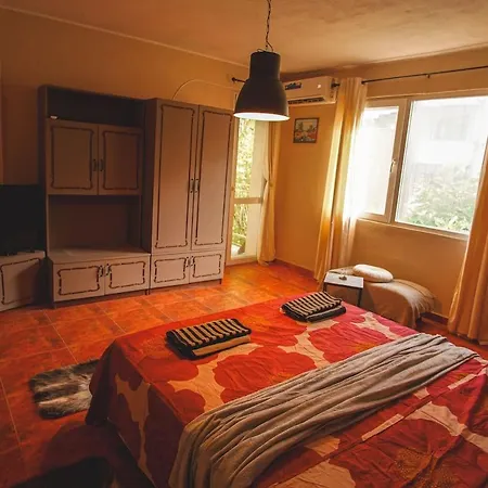 Casa de Férias House Tsimerman 4 Bedroom Private House Free Parking Private Garden *