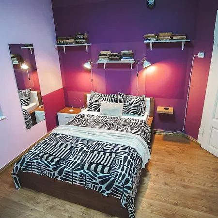 House Tsimerman 4 Bedroom Private House Free Parking Private Garden Varna