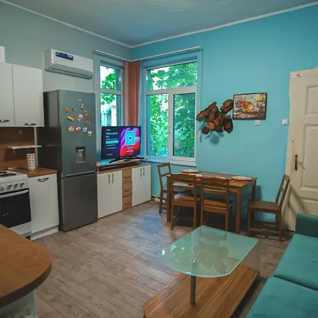 Casa de Férias House Tsimerman 4 Bedroom Private House Free Parking Private Garden