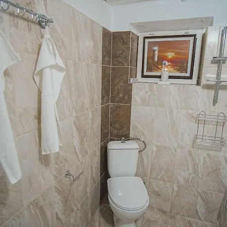 House Tsimerman 4 Bedroom Private House Free Parking Private Garden Varna