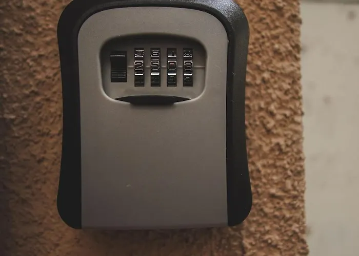 بيت للعطل House Tsimerman 4 Bedroom Private House Free Parking Private Garden *