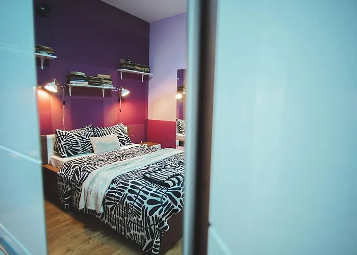 House Tsimerman 4 Bedroom Private House Free Parking Private Garden بيت للعطل فارنا