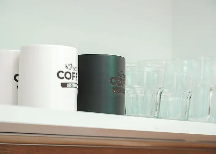 House Tsimerman 4 Bedroom Private House Free Parking Private Garden فارنا