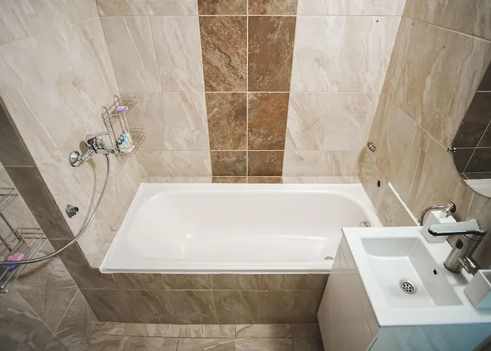 House Tsimerman 4 Bedroom Private House Free Parking Private Garden *